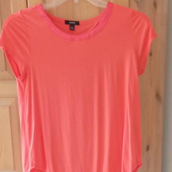 Alfani Coral Size Medium - Picture 1 of 4